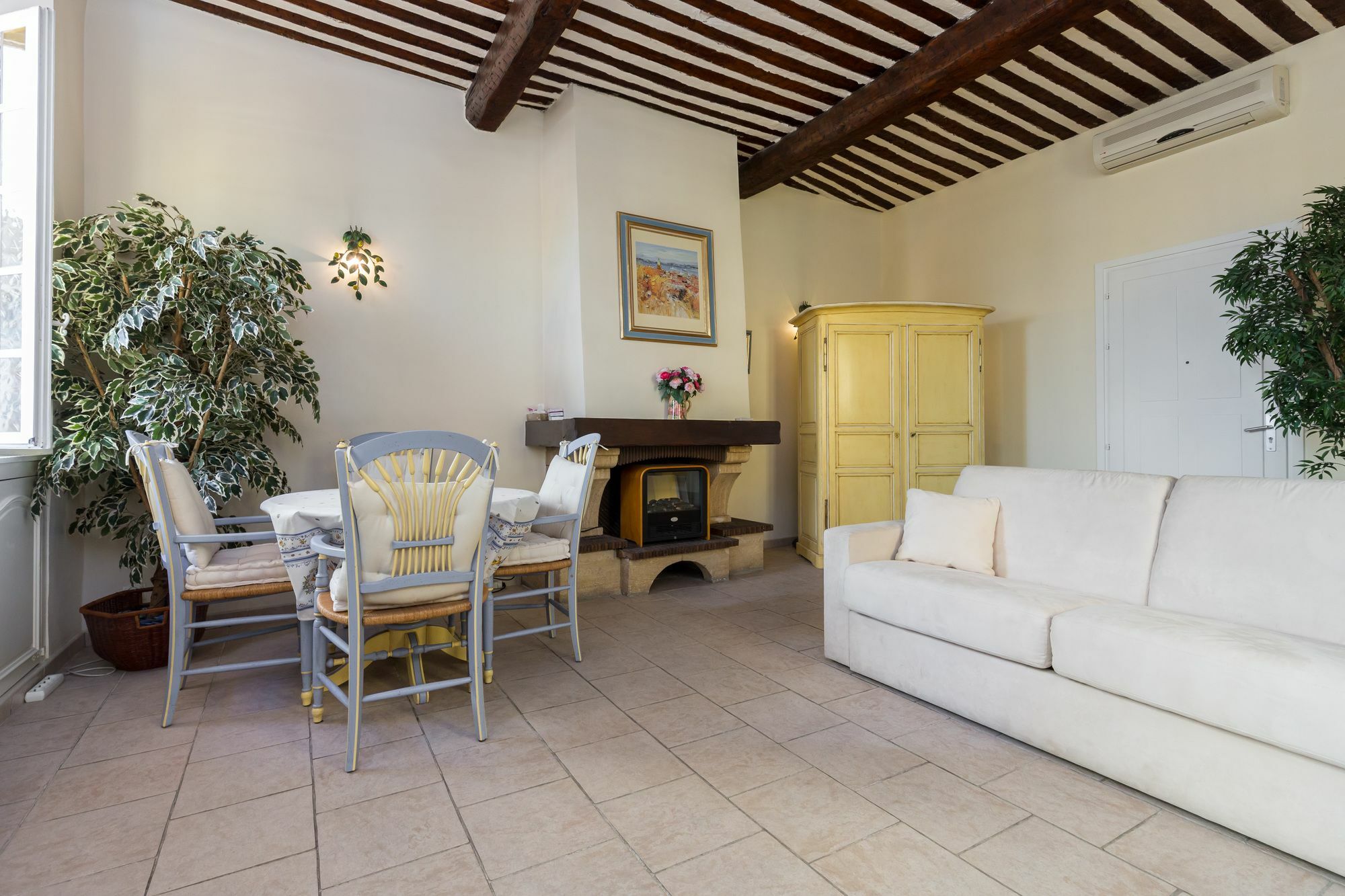 Charming Port View Studio: Steps from Palais, Cannes Exterior photo