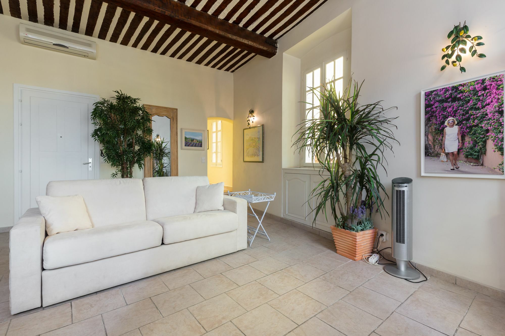Charming Port View Studio: Steps from Palais, Cannes Exterior photo